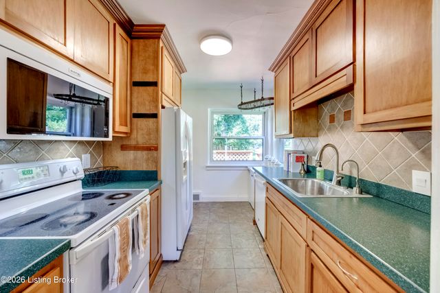 3100 Bon Air Ave, Louisville, KY 40205