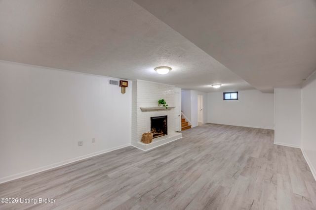 3100 Bon Air Ave, Louisville, KY 40205