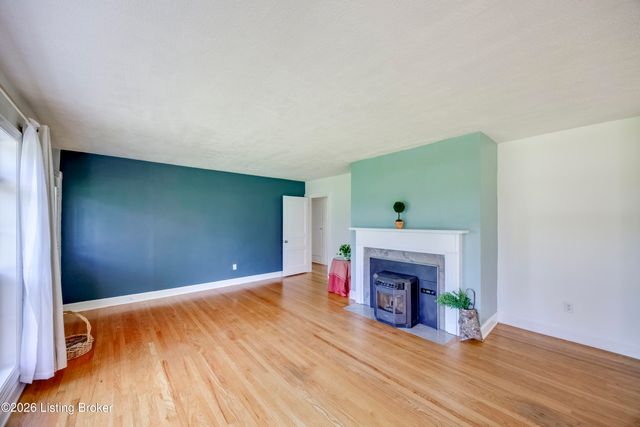 3100 Bon Air Ave, Louisville, KY 40205