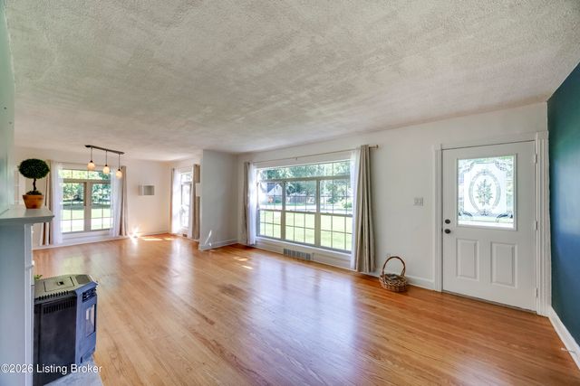 3100 Bon Air Ave, Louisville, KY 40205