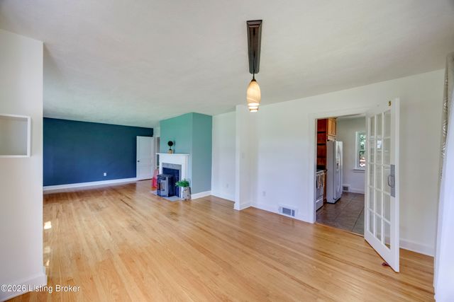 3100 Bon Air Ave, Louisville, KY 40205