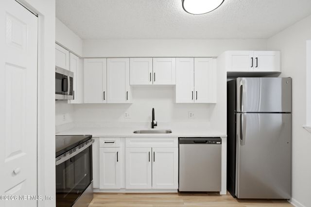 2519 WHISPERING WOODS Boulevard 3, Jacksonville, FL 32246