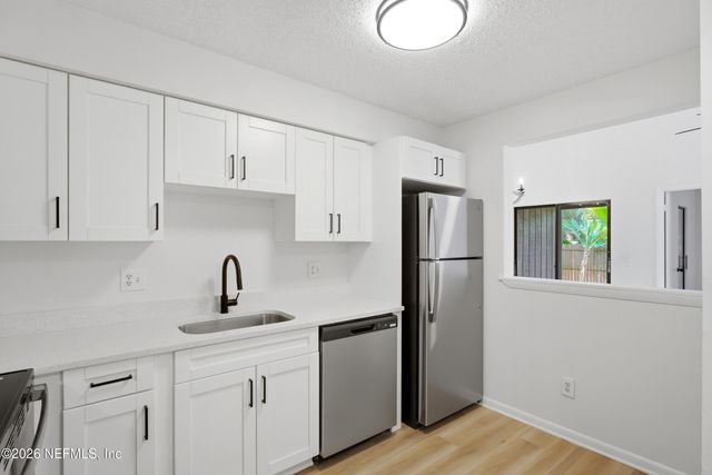 2519 WHISPERING WOODS Boulevard 3, Jacksonville, FL 32246