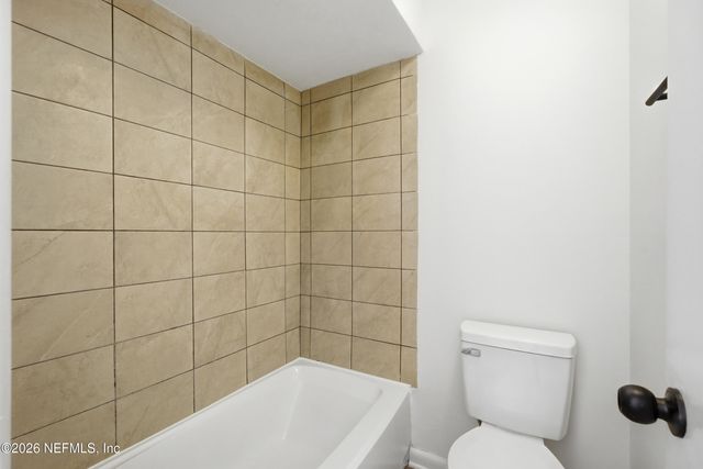2519 WHISPERING WOODS Boulevard 3, Jacksonville, FL 32246