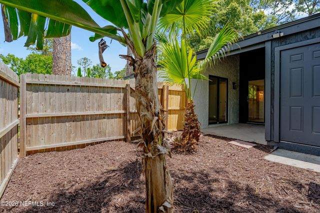 2519 WHISPERING WOODS Boulevard 3, Jacksonville, FL 32246