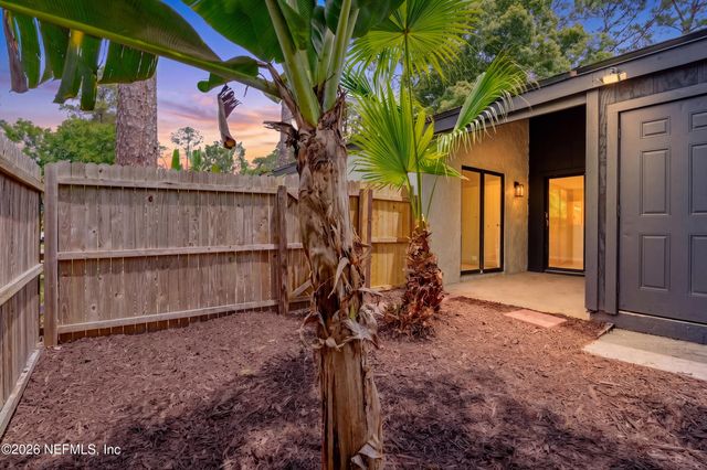 2519 WHISPERING WOODS Boulevard 3, Jacksonville, FL 32246
