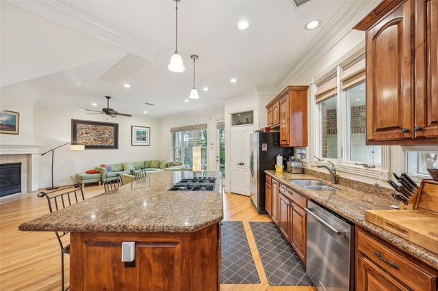 4026 Villanova Street, Houston, TX 77005