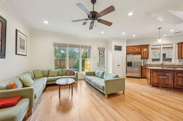 4026 Villanova Street, Houston, TX 77005