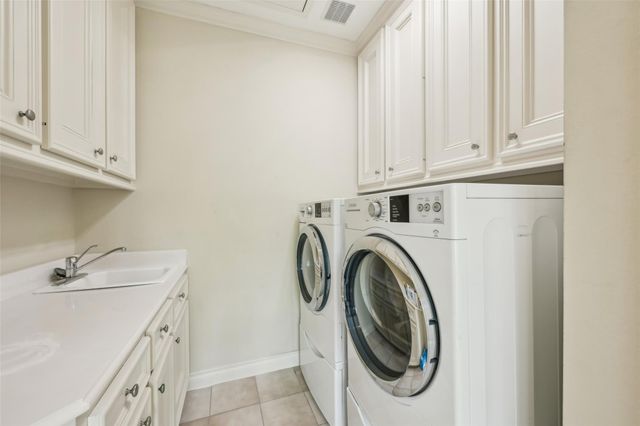 4026 Villanova Street, Houston, TX 77005