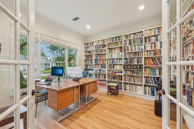 4026 Villanova Street, Houston, TX 77005