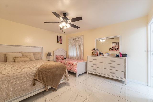 930 HICKS ROAD, Lakeland, FL 33813