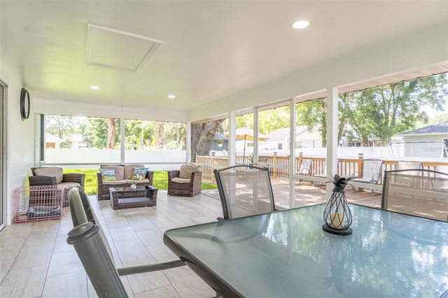 930 HICKS ROAD, Lakeland, FL 33813