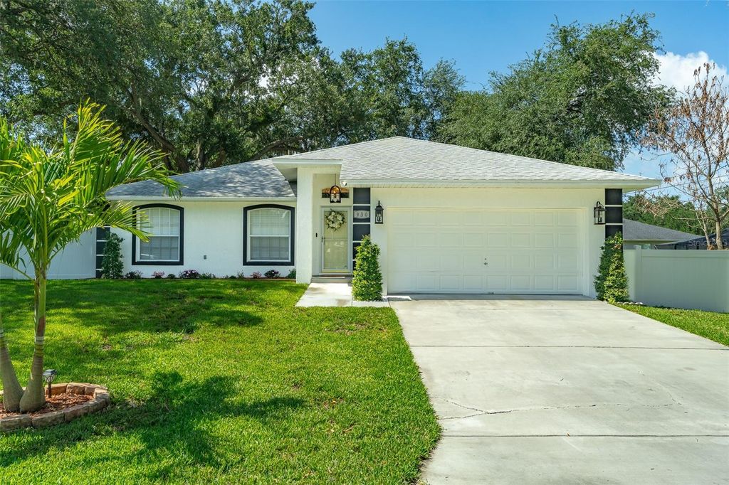 930 HICKS ROAD, Lakeland, FL 33813