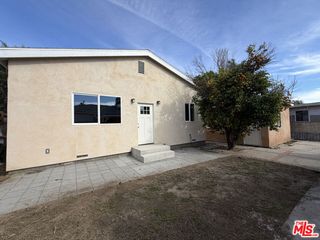 11020 Herrick Avenue, Pacoima (los Angeles), CA 91331