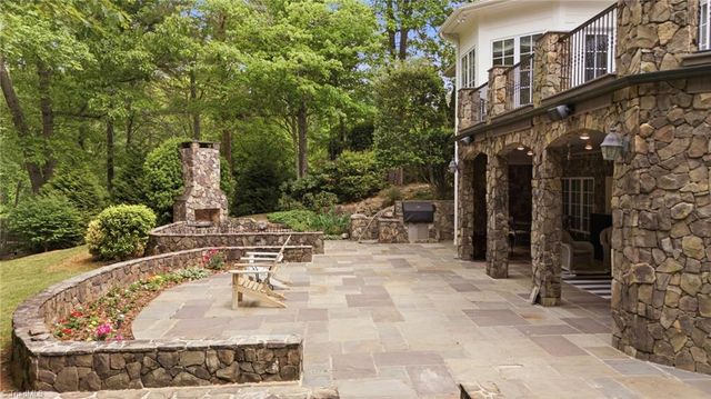 191 Porters Glen, New London, NC 28127