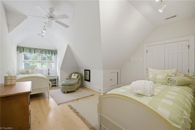 191 Porters Glen, New London, NC 28127