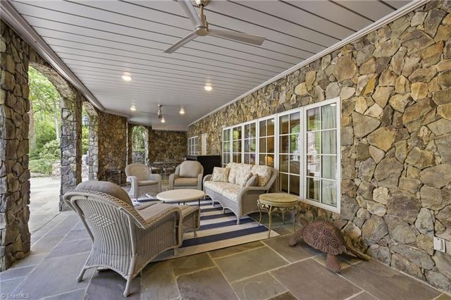 191 Porters Glen, New London, NC 28127