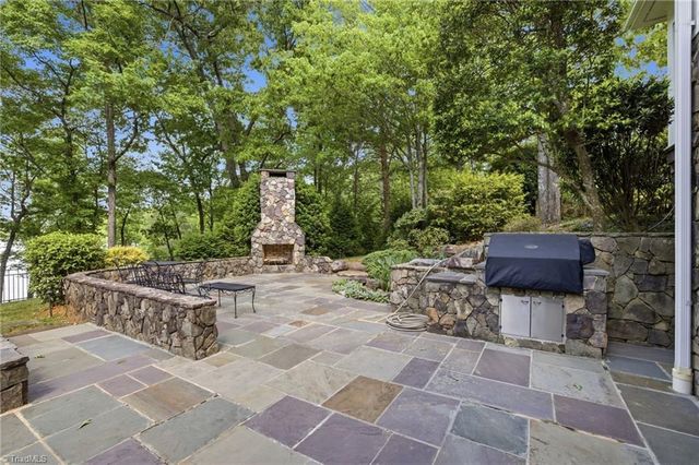 191 Porters Glen, New London, NC 28127