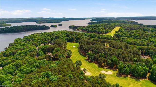 191 Porters Glen, New London, NC 28127