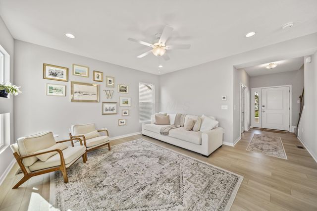 1325 Conductor Drive, Plain City, OH 43064