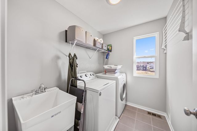 1325 Conductor Drive, Plain City, OH 43064