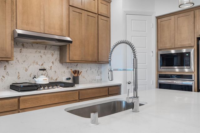 3612 Barrel Lane, Aubrey, TX 76227