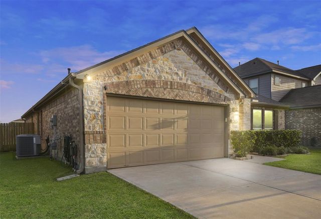 21319 Cypress Red Oak Drive, Cypress, TX 77433