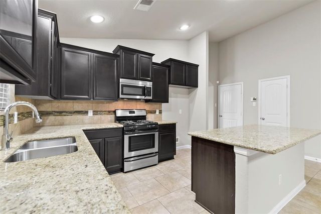 21319 Cypress Red Oak Drive, Cypress, TX 77433