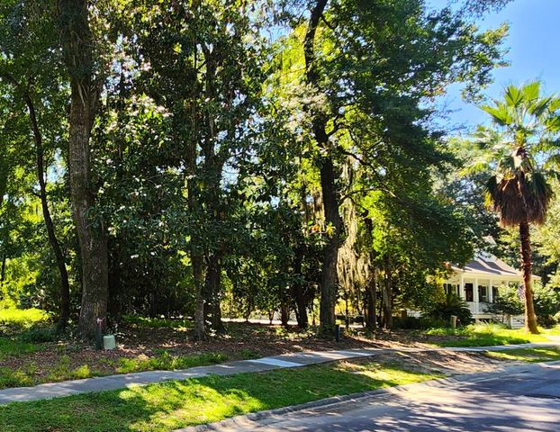 104 Palmetto Place, Beaufort, SC 29902