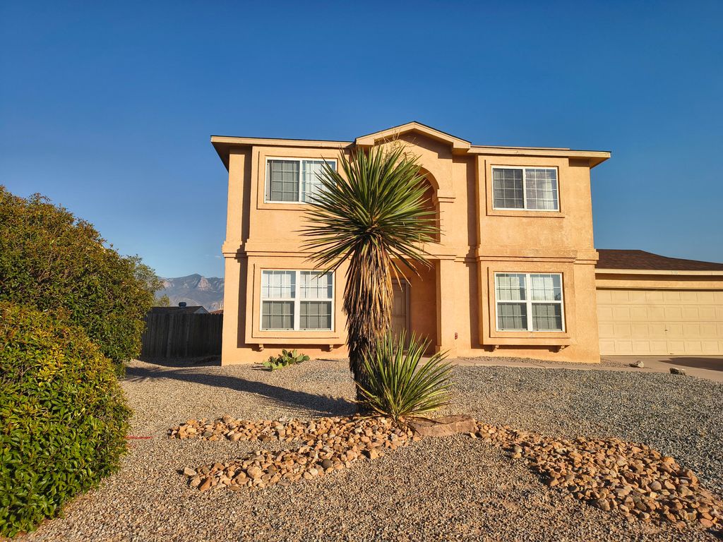 7400 Aldan Drive NE, Rio Rancho, NM 87144