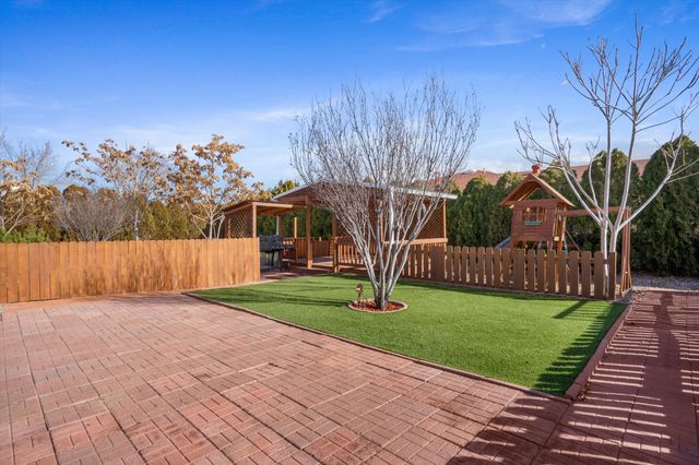 100 Castle Rock Road SE, Rio Rancho, NM 87124