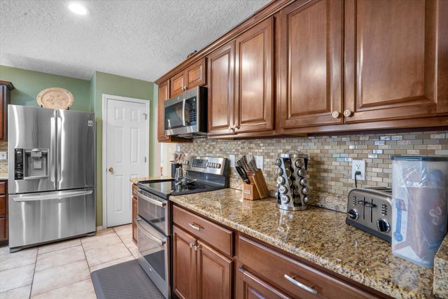 100 Castle Rock Road SE, Rio Rancho, NM 87124