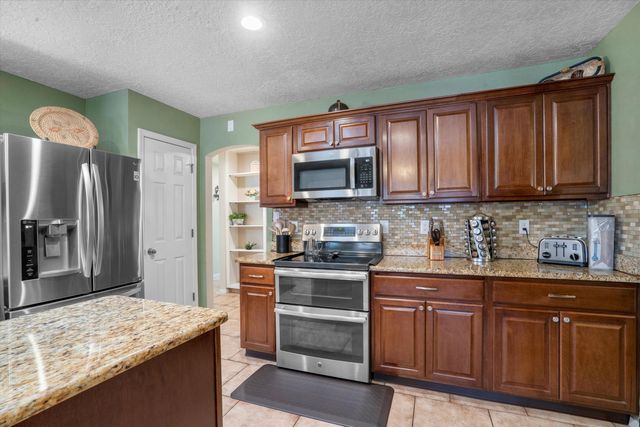 100 Castle Rock Road SE, Rio Rancho, NM 87124