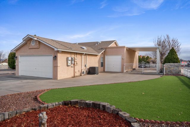 100 Castle Rock Road SE, Rio Rancho, NM 87124