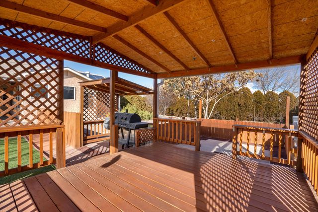 100 Castle Rock Road SE, Rio Rancho, NM 87124