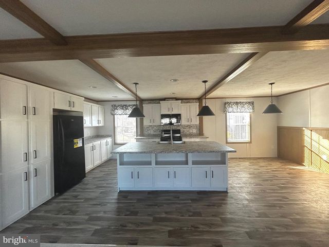 382 VALENTINE DRIVE, Martinsburg, WV 25405