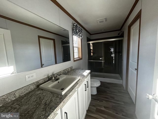 382 VALENTINE DRIVE, Martinsburg, WV 25405