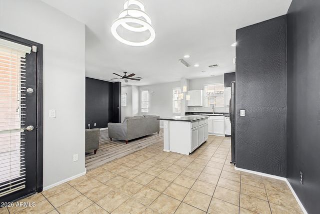 2012 N 78TH Glen, Phoenix, AZ 85035