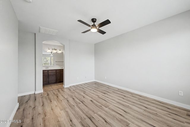 2012 N 78TH Glen, Phoenix, AZ 85035