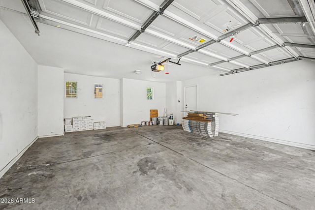 2012 N 78TH Glen, Phoenix, AZ 85035