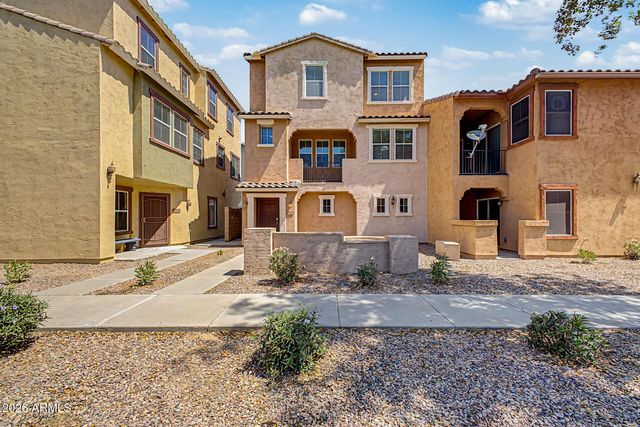 2012 N 78TH Glen, Phoenix, AZ 85035