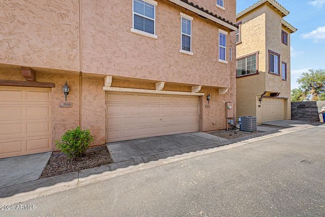 2012 N 78TH Glen, Phoenix, AZ 85035