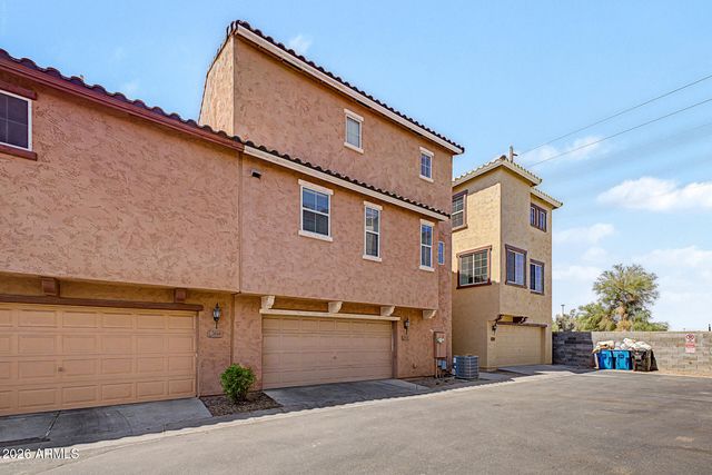 2012 N 78TH Glen, Phoenix, AZ 85035