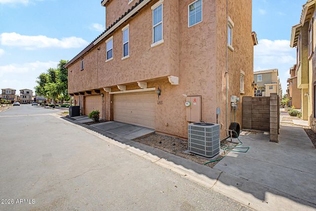 2012 N 78TH Glen, Phoenix, AZ 85035