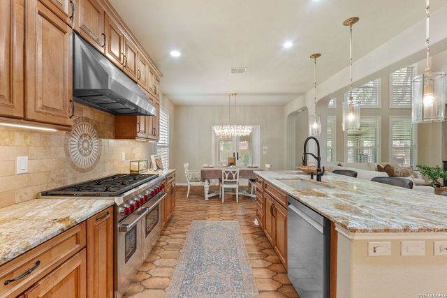 410 Midway Crst, San Antonio, TX 78258