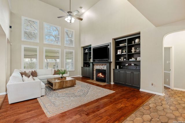 410 Midway Crst, San Antonio, TX 78258