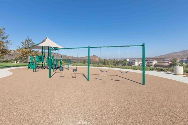 25006 Pine Creek Loop, Corona, CA 92883