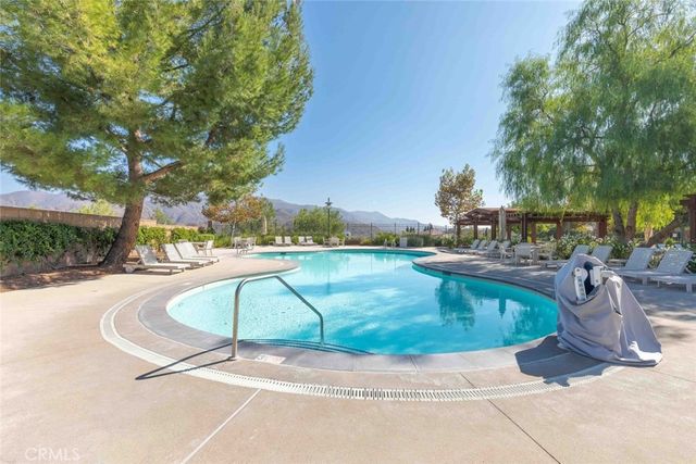 25006 Pine Creek Loop, Corona, CA 92883