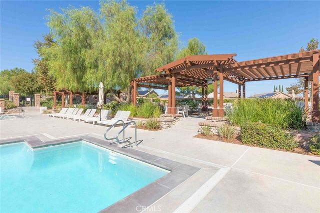 25006 Pine Creek Loop, Corona, CA 92883