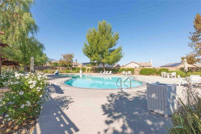 25006 Pine Creek Loop, Corona, CA 92883